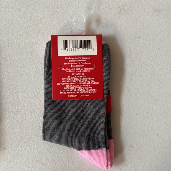 NEW Ladies Crew Socks - LOVE pattern with 2 Hearts Hugging - fits 5-9 Shoe size - Picture 2 of 4